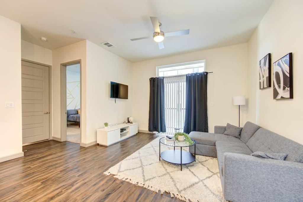 Fancy Apt Downtown. Pool. Gym. Lounge. Pet Ok Χιούστον Εξωτερικό φωτογραφία