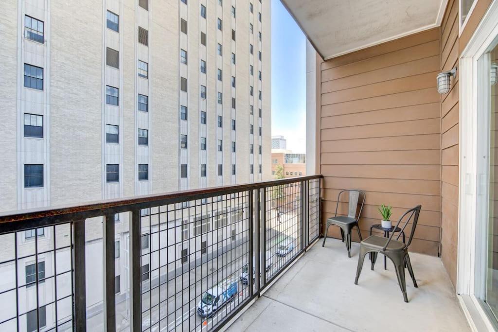 Fancy Apt Downtown. Pool. Gym. Lounge. Pet Ok Χιούστον Εξωτερικό φωτογραφία