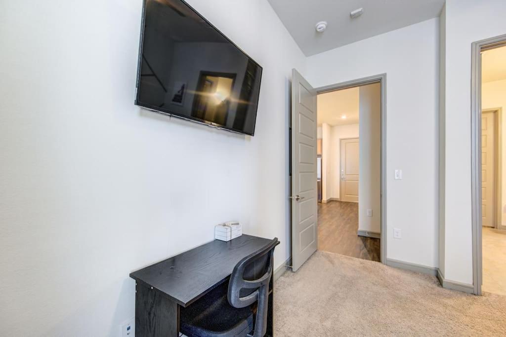 Fancy Apt Downtown. Pool. Gym. Lounge. Pet Ok Χιούστον Εξωτερικό φωτογραφία
