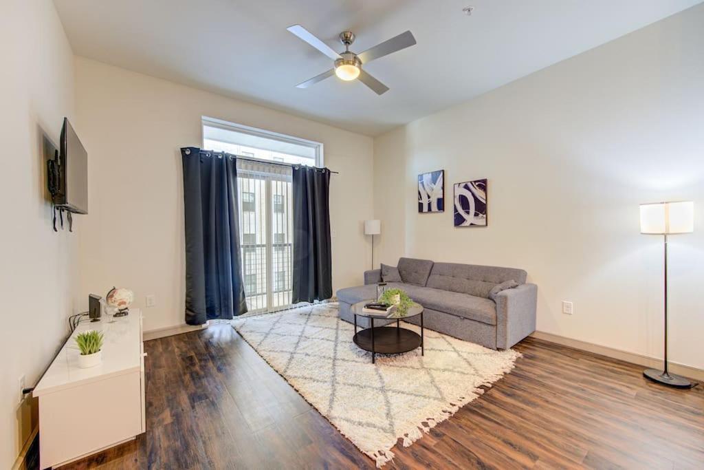 Fancy Apt Downtown. Pool. Gym. Lounge. Pet Ok Χιούστον Εξωτερικό φωτογραφία