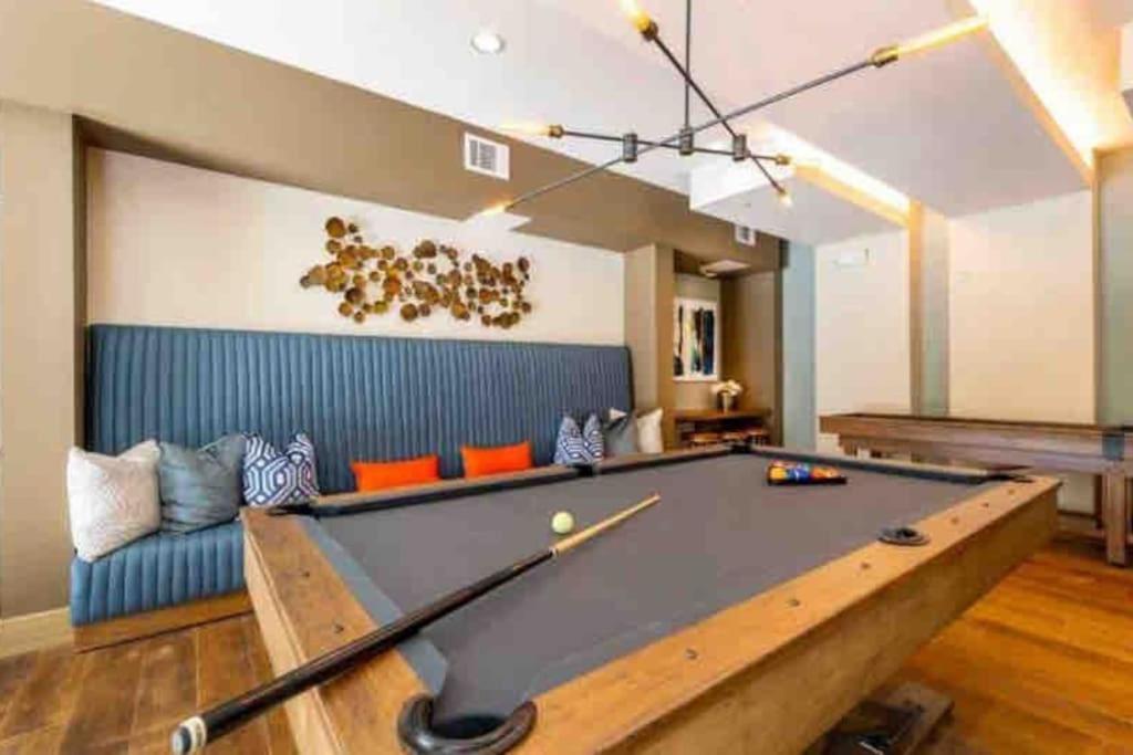 Fancy Apt Downtown. Pool. Gym. Lounge. Pet Ok Χιούστον Εξωτερικό φωτογραφία